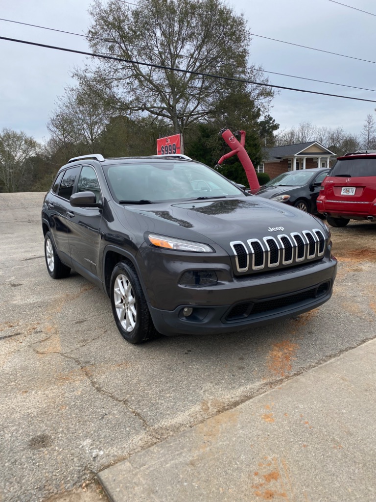 2016 Jeep Cherokee Latitude's photo
