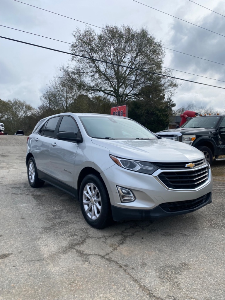 2020 Chevrolet Equinox LS's photo