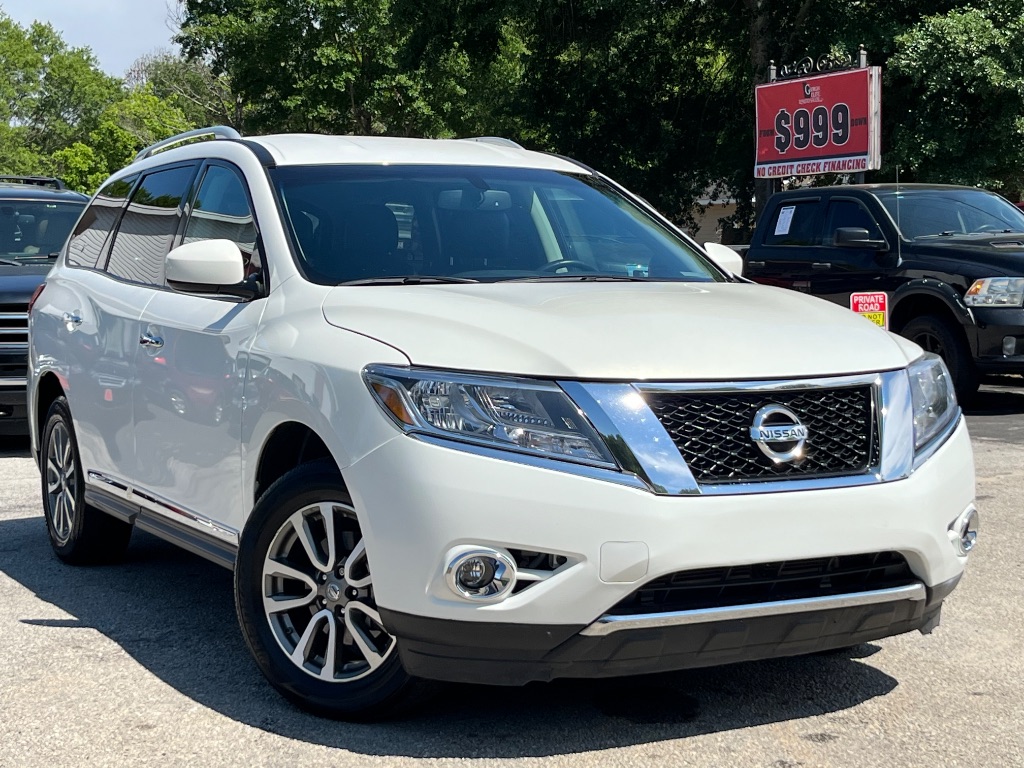 2013 Nissan Pathfinder Platinum 2WD's photo