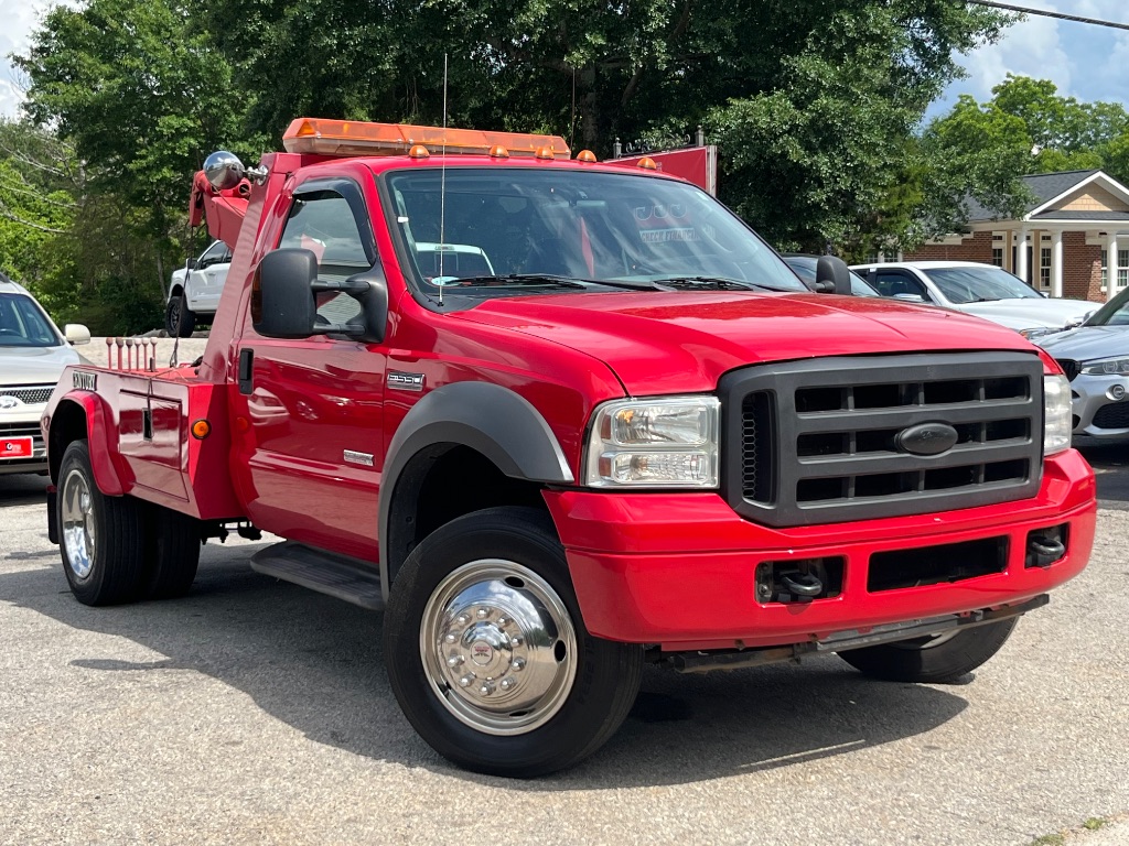 2005 Ford F-550's photo
